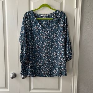 Beautiful floral print Collective Concepts blouse